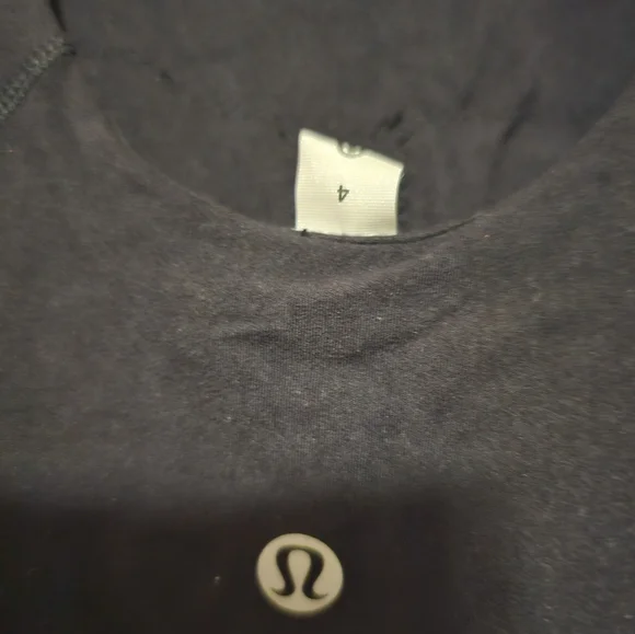 LuLulemon sports bra top - Picture 2 of 3